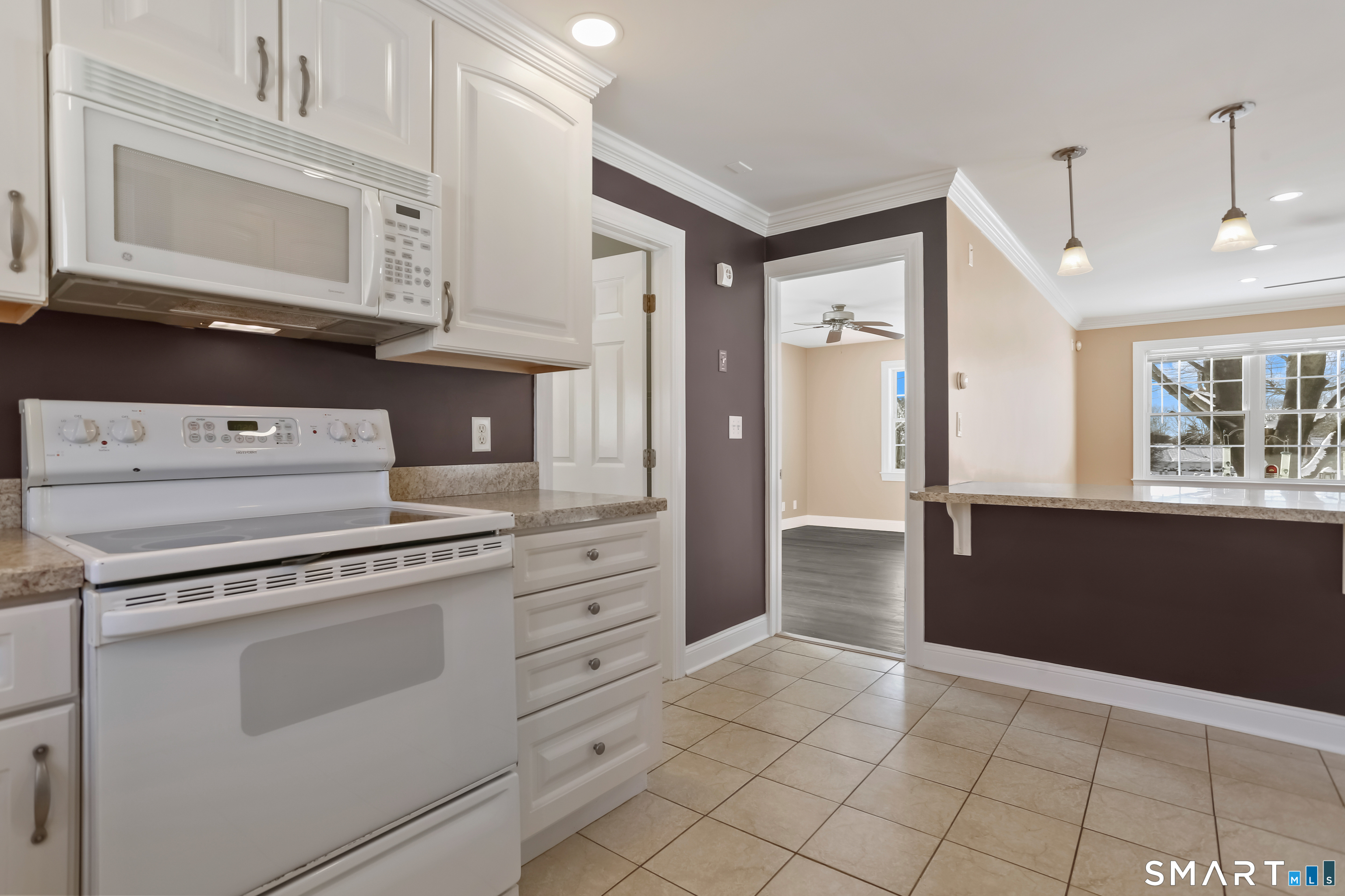 75 Middlebrooks Avenue Trumbull, CT 06611 - Photo 16 of 25