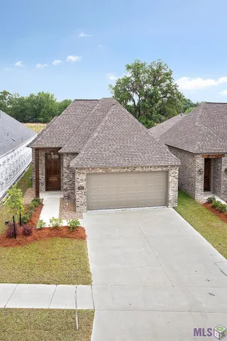 $2,350 | 41050 Galvez Trails Boulevard, Prairieville, LA 70769