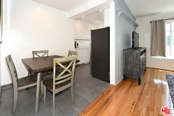 $2,566 | 4035 Inglewood Boulevard, Unit 5, Los Angeles, CA 90066