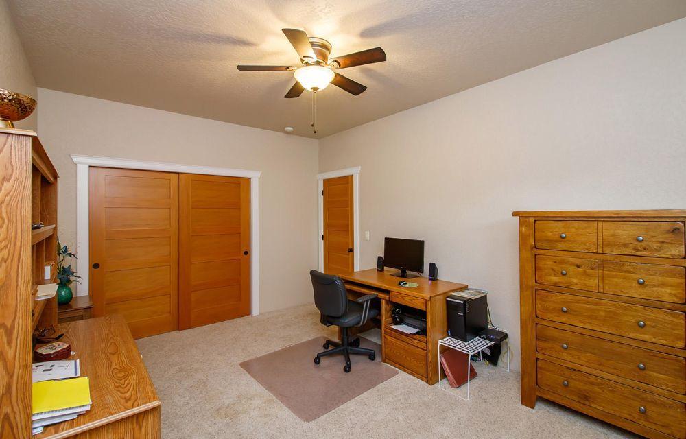 958 Pumpkin Eagle Point Eagle Point, OR 97524 - Photo 26 of 35 26