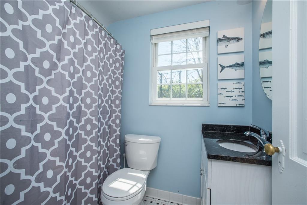 554 Westover Road Pittsburgh, PA 15228 - Photo 12 of 25 Gallery Image 12