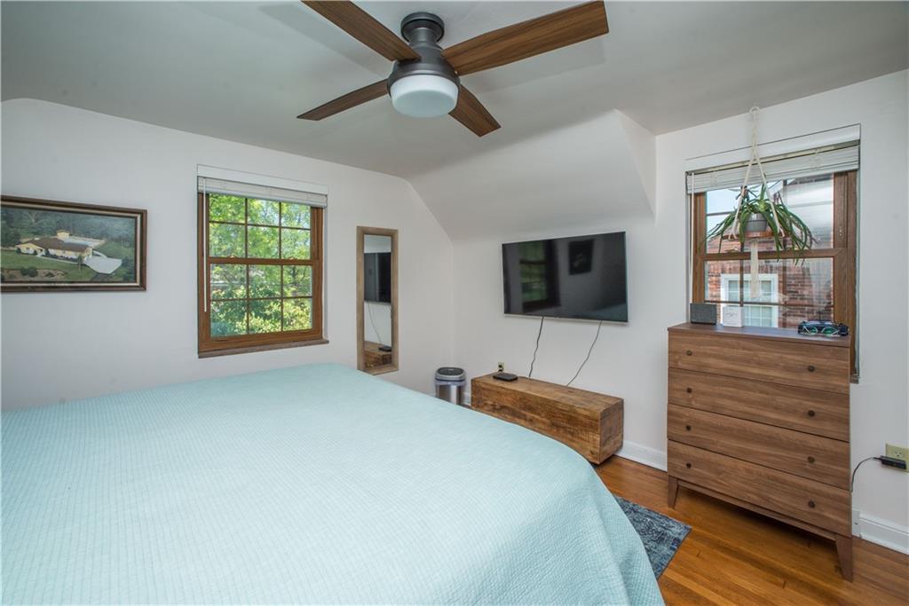 554 Westover Road Pittsburgh, PA 15228 - Photo 14 of 25 Gallery Image 14