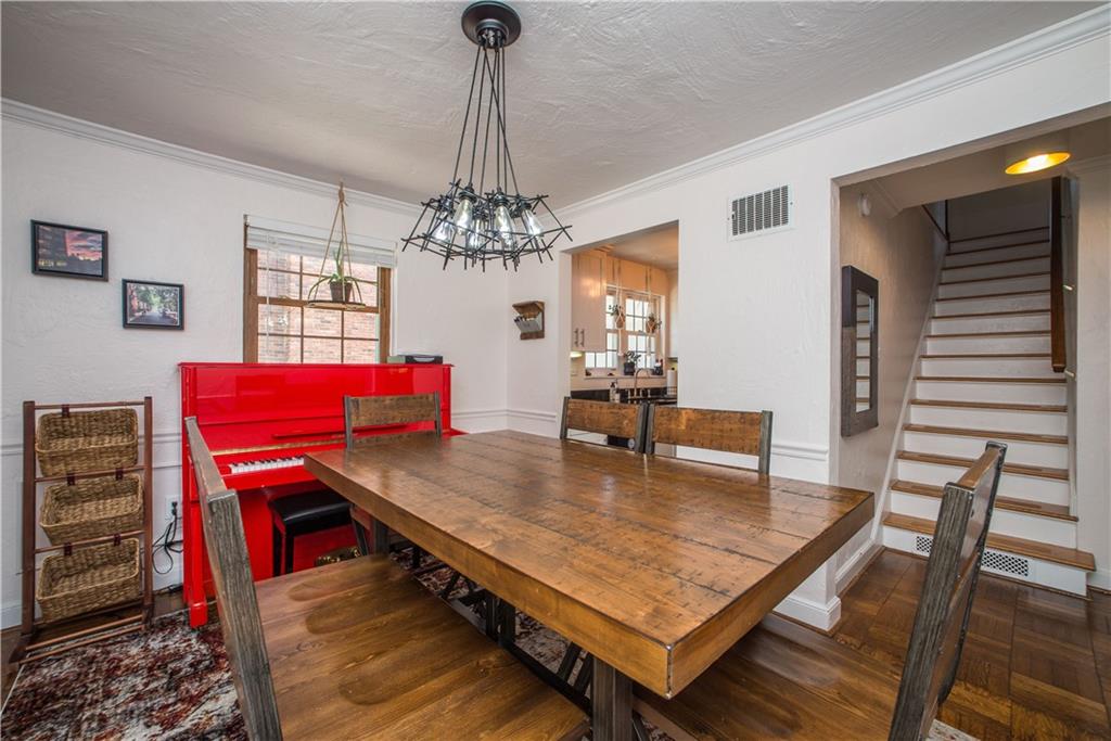 554 Westover Road Pittsburgh, PA 15228 - Photo 7 of 25 Gallery Image 7