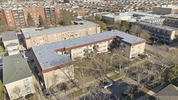$245,000 | 5211 North Potawatomie Avenue, Unit 206, Chicago, IL 60656