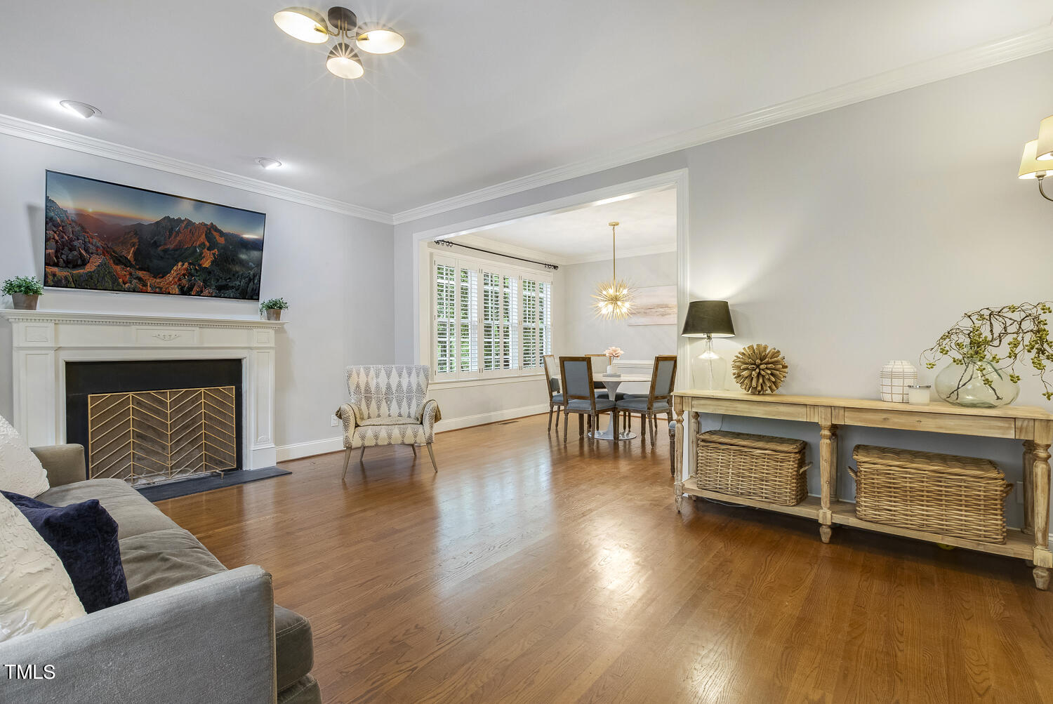 2716 Clark Avenue Raleigh, NC 27607 - Photo 3 of 17 008