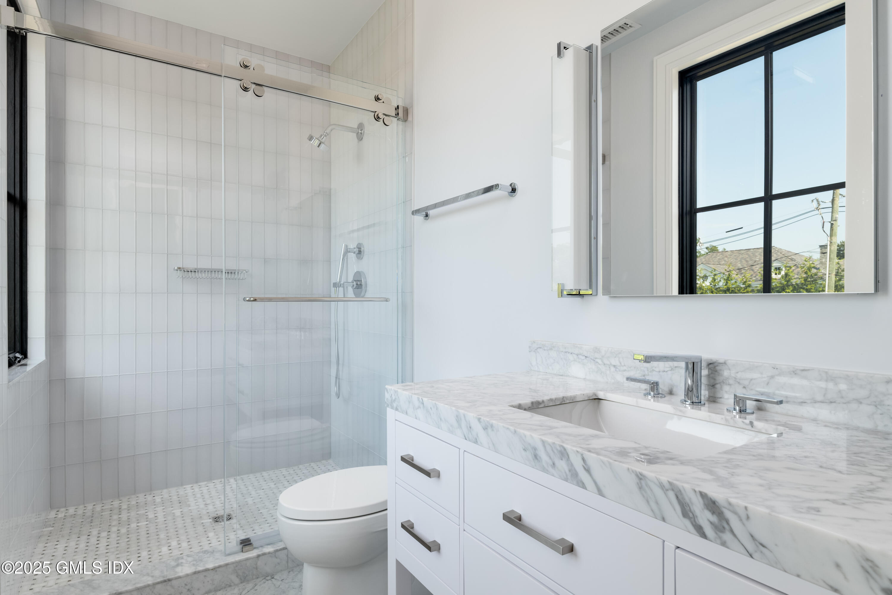 7 Parsonage Road Greenwich, CT 06830 - Photo 20 of 39 BATHROOM