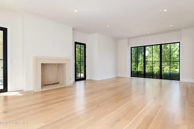 $13,995,000 | 7 Parsonage Road, Greenwich, CT 06830