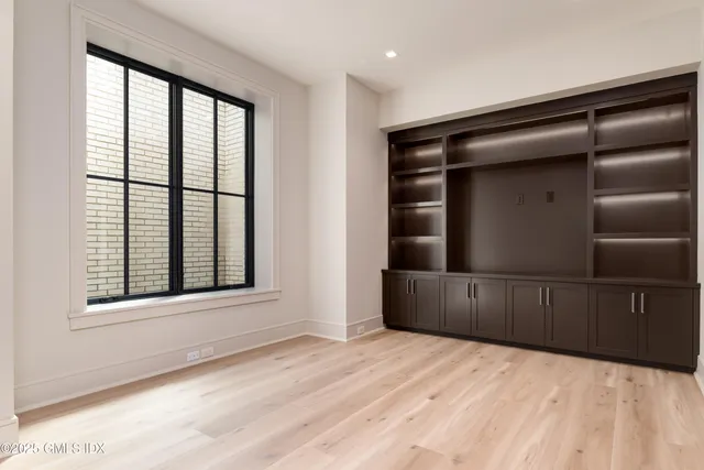 $13,995,000 | 7 Parsonage Road, Greenwich, CT 06830