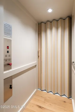 $13,995,000 | 7 Parsonage Road, Greenwich, CT 06830