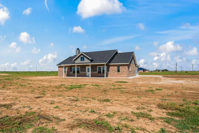 $384,900 | 17614 C R 3100, Slaton, TX 79364