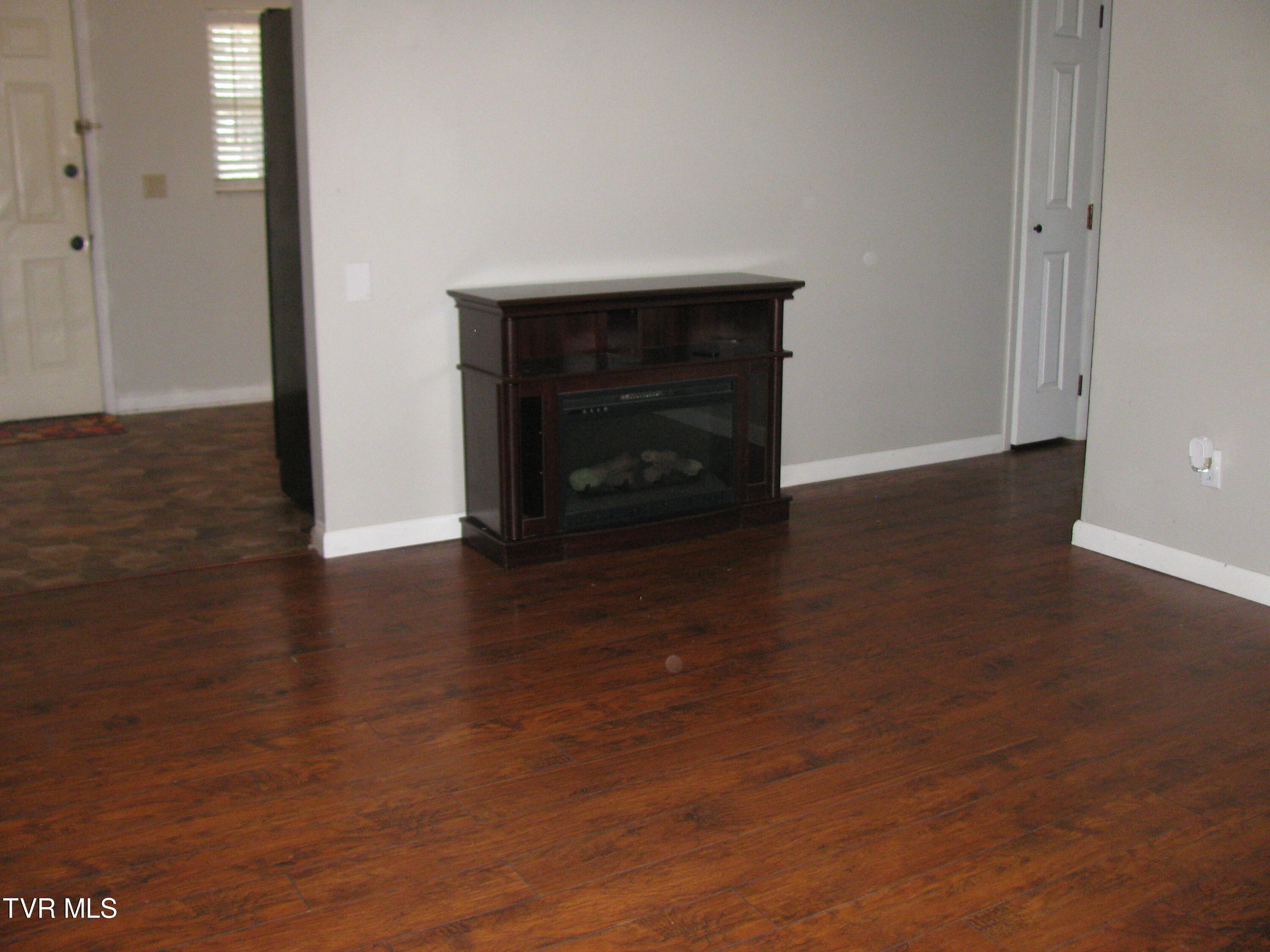 1190 Bill Martin Road Afton, TN 37616 - Photo 9 of 11 IMG_4734