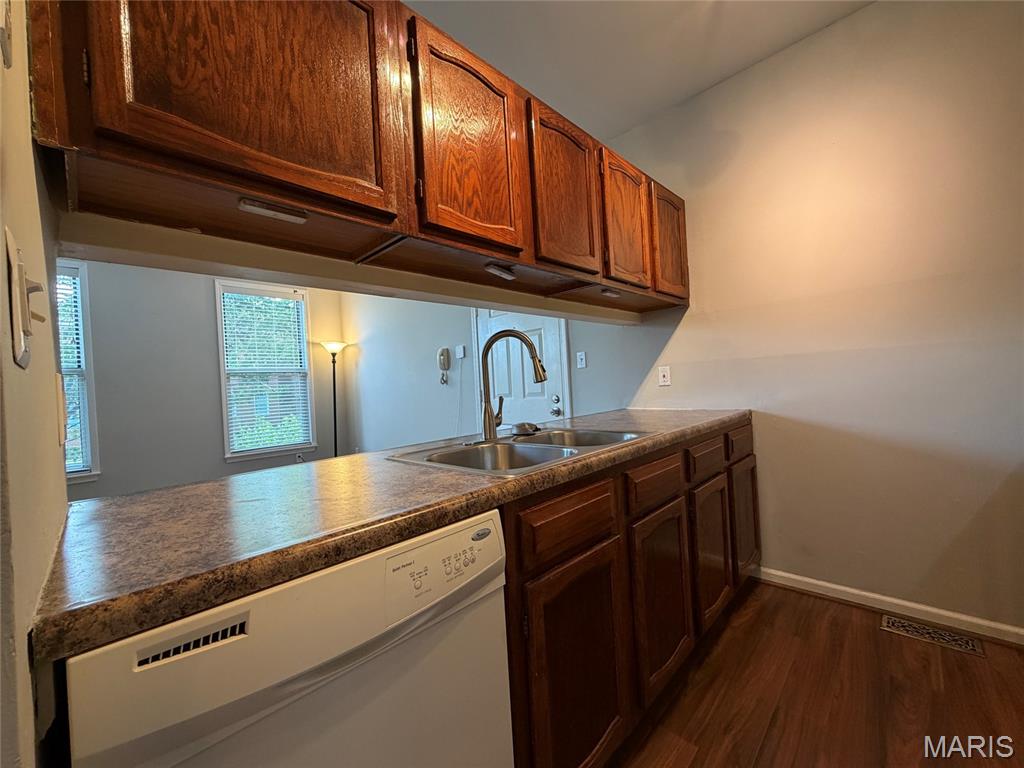 2336 Rutger Street, Unit 36B St. Louis, MO 63104 - Photo 10 of 26 Gallery Image 10