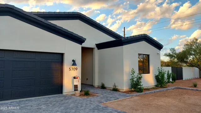 $2,775,000 | 31388 North 57th Place, Cave Creek, AZ 85331