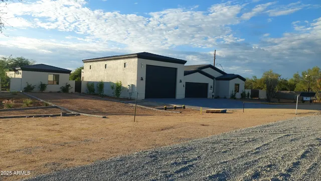 $2,775,000 | 31388 North 57th Place, Cave Creek, AZ 85331