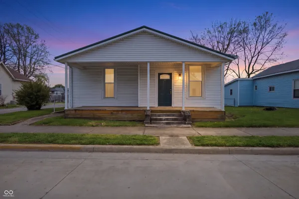 $139,900 | 225 East Pennsylvania Street, Shelbyville, IN 46176