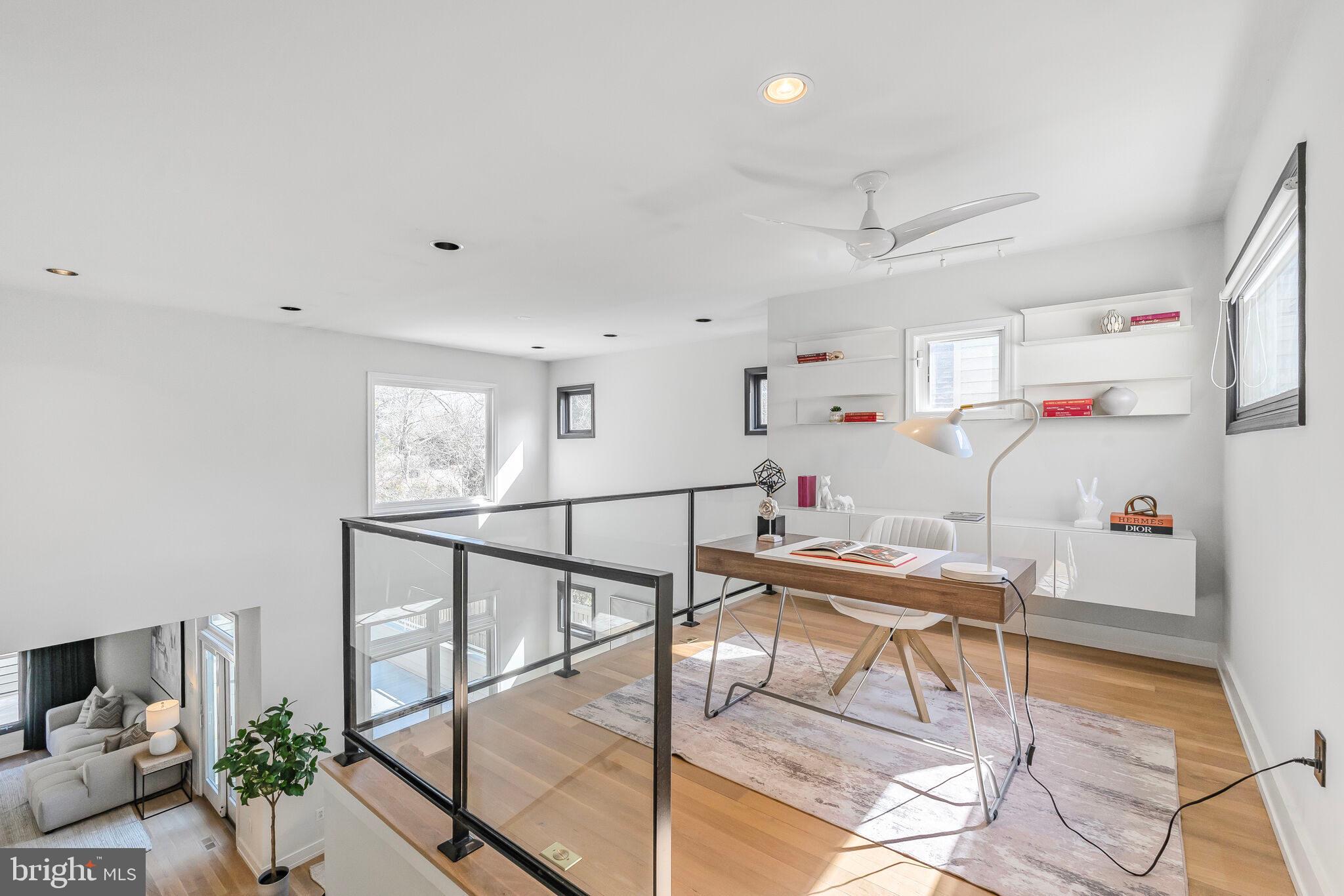 2009 Beacon Place Reston, VA 20191 - Photo 21 of 40 a workspace room with wooden floor and furniture