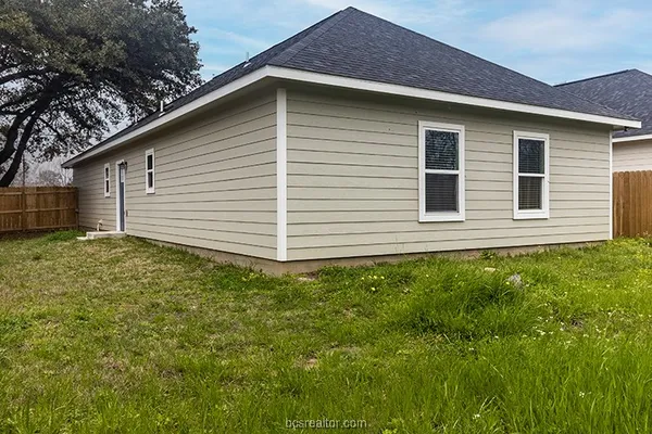 $1,850 | 803 Hall Street, Bryan, TX 77803