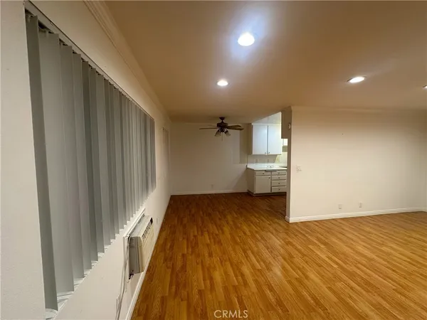 $2,399 | 3010 Montrose Avenue, Unit 17, Glendale, CA 91214