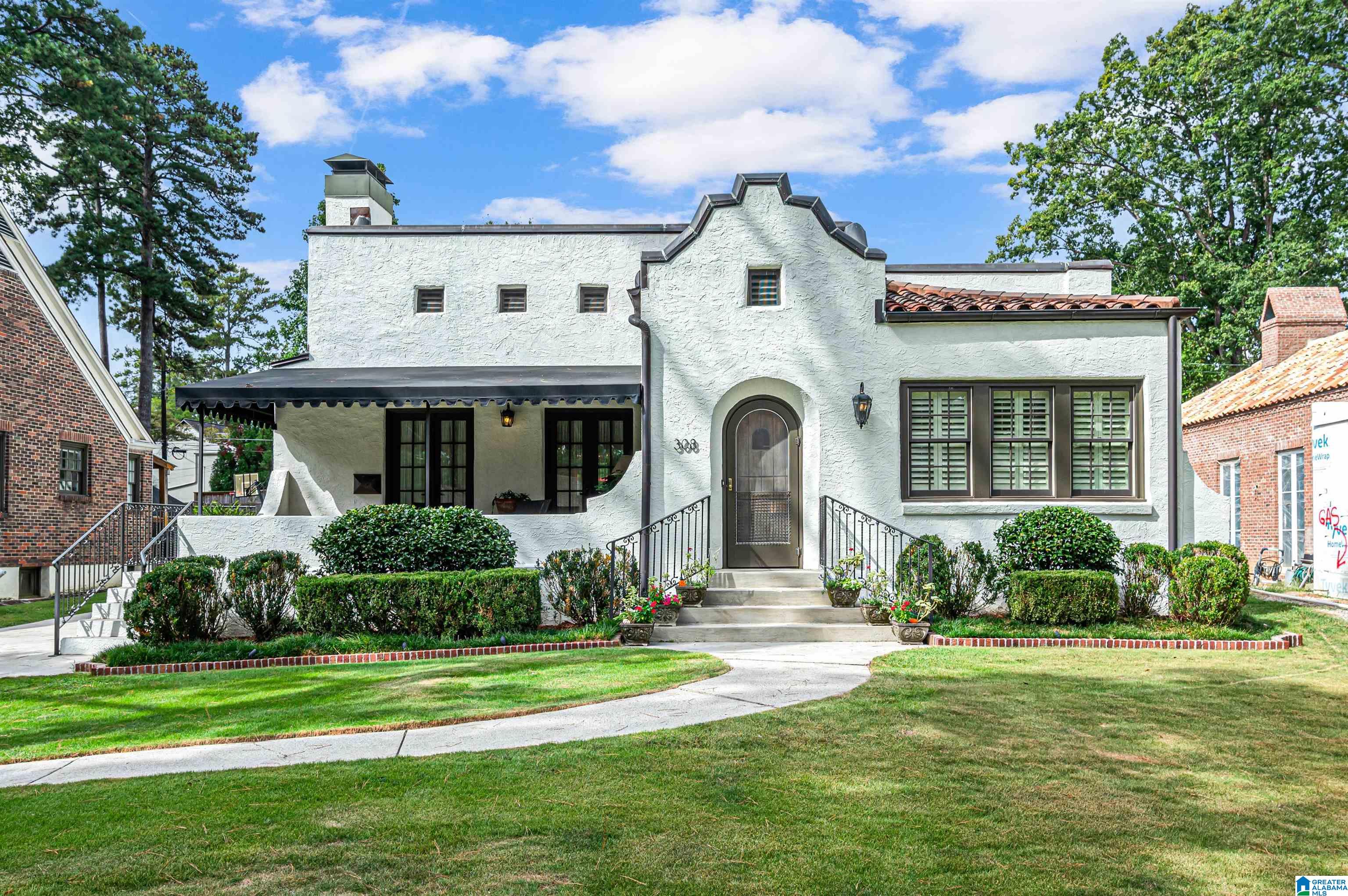 308 La Playa Place Birmingham, AL 35209 - Photo 1 of 32
