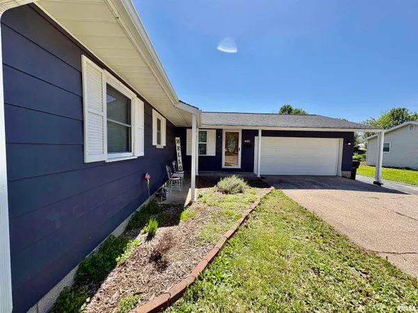 $164,900 | 1916 Southview Court, Jacksonville, IL 62650