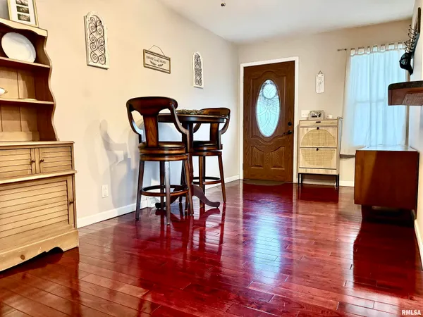 $164,900 | 1916 Southview Court, Jacksonville, IL 62650