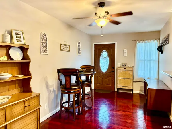 $164,900 | 1916 Southview Court, Jacksonville, IL 62650