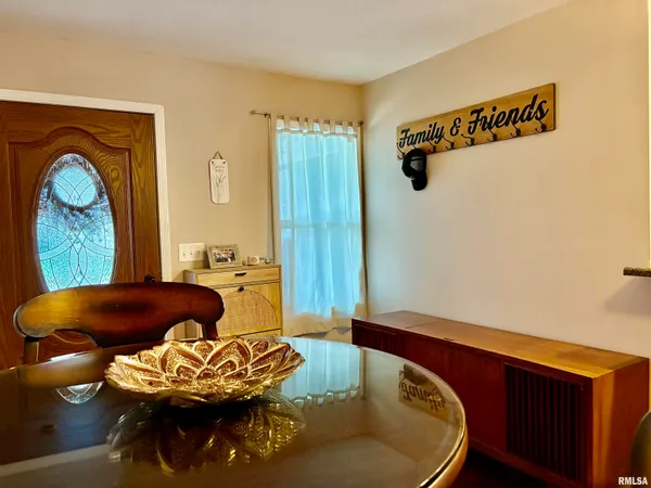 $159,900 | 1916 Southview Court, Jacksonville, IL 62650