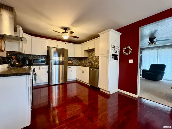 $164,900 | 1916 Southview Court, Jacksonville, IL 62650