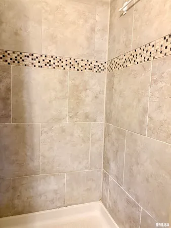 $159,900 | 1916 Southview Court, Jacksonville, IL 62650