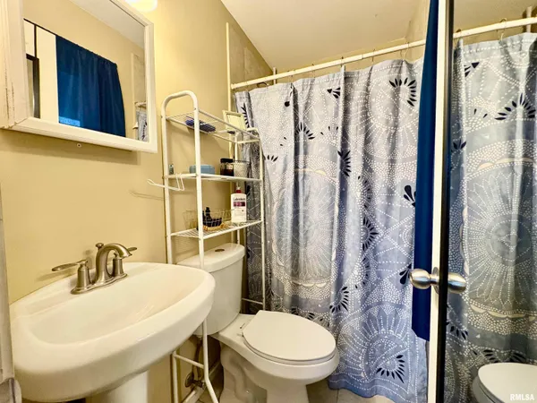 $159,900 | 1916 Southview Court, Jacksonville, IL 62650