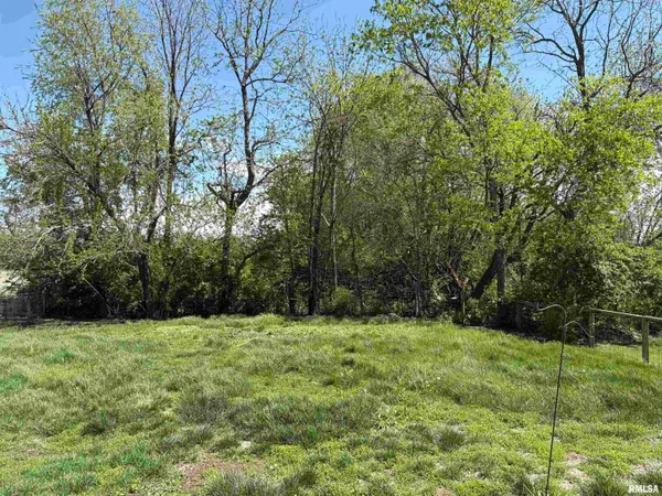 $164,900 | 1916 Southview Court, Jacksonville, IL 62650