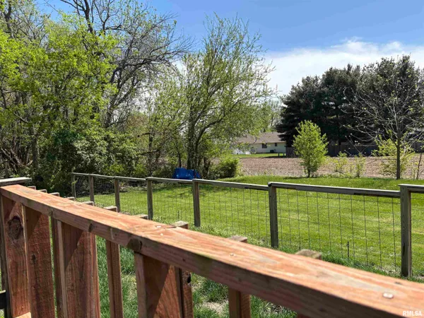 $164,900 | 1916 Southview Court, Jacksonville, IL 62650