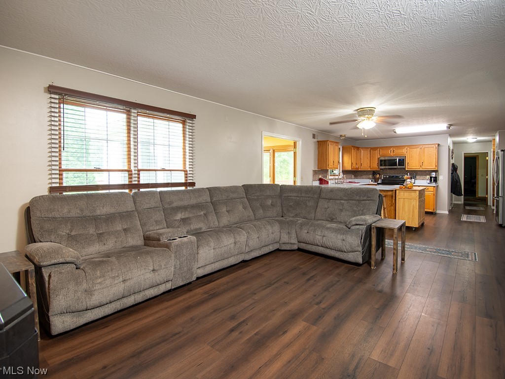 4958 Hayes Road Ravenna, OH 44266 - Photo 11 of 35 Gallery Image 11