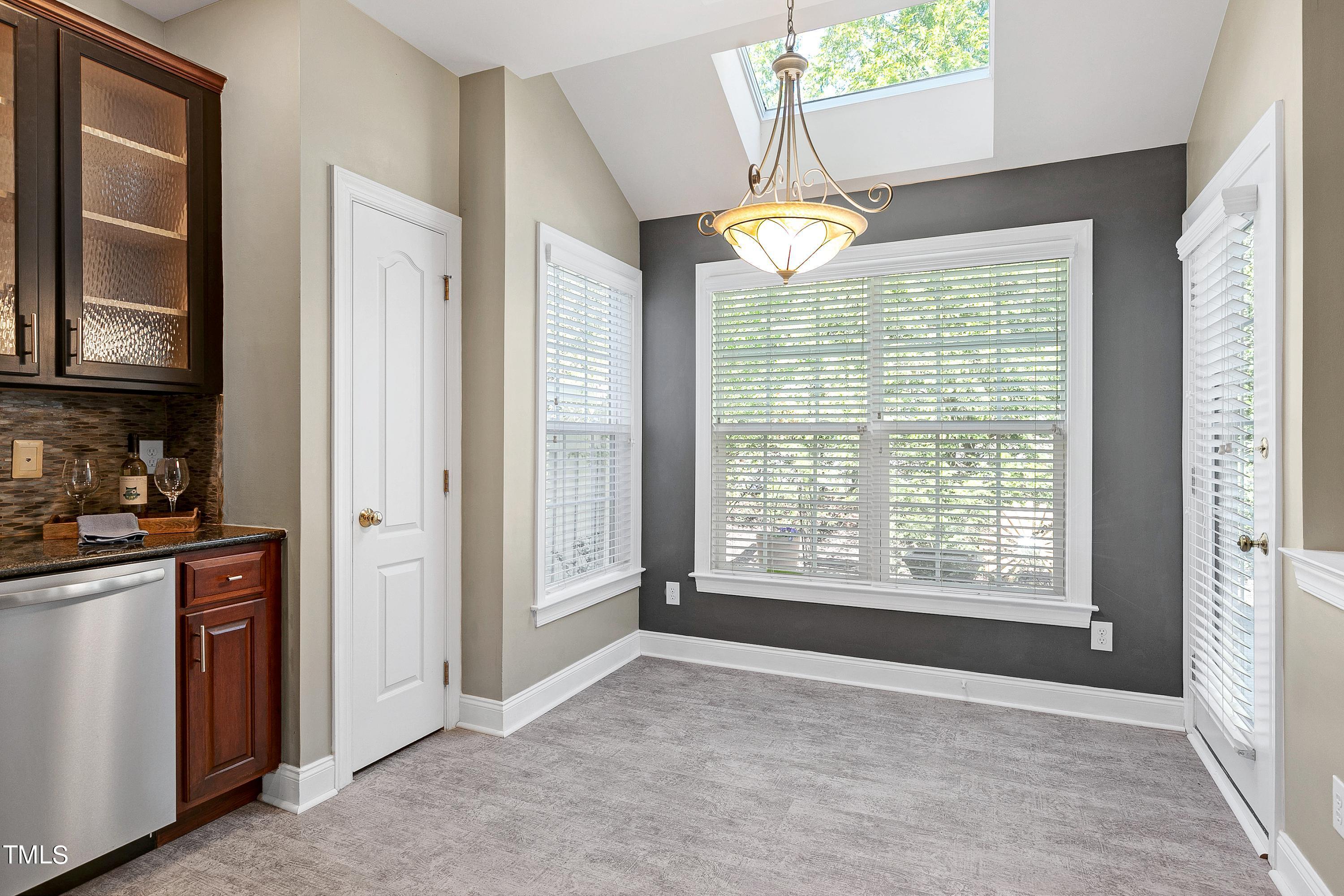 11228 Presidio Drive Raleigh, NC 27617 - Photo 19 of 43 20-Scene-20