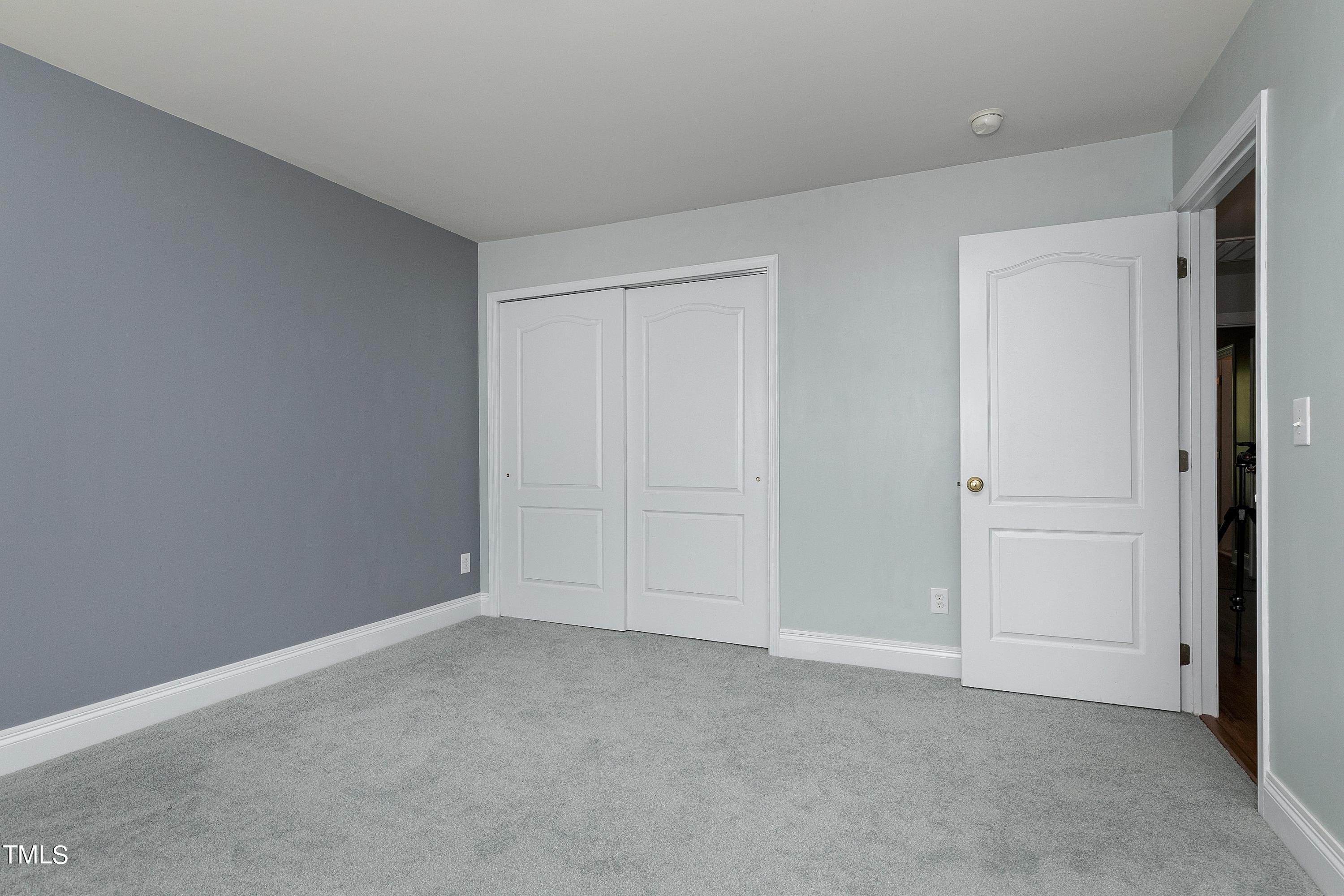 11228 Presidio Drive Raleigh, NC 27617 - Photo 31 of 43 32-Scene-32