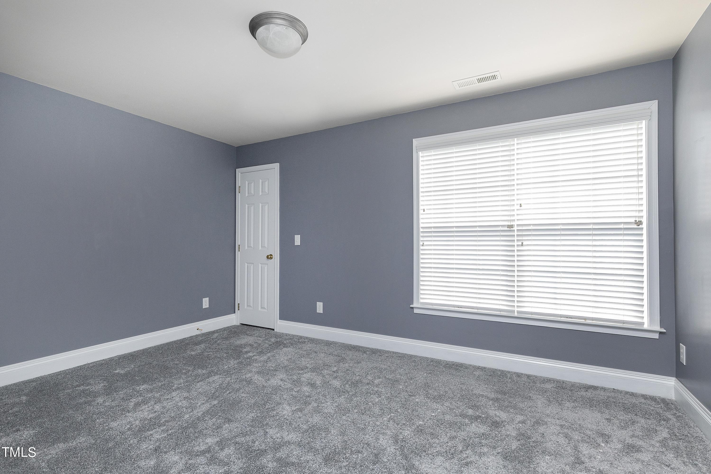 11228 Presidio Drive Raleigh, NC 27617 - Photo 34 of 43 35-Scene-35