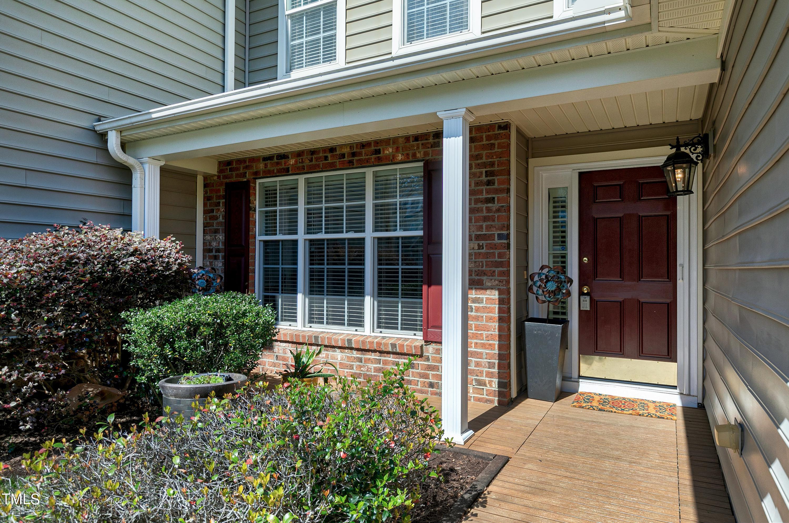 11228 Presidio Drive Raleigh, NC 27617 - Photo 4 of 43 4-Scene-4