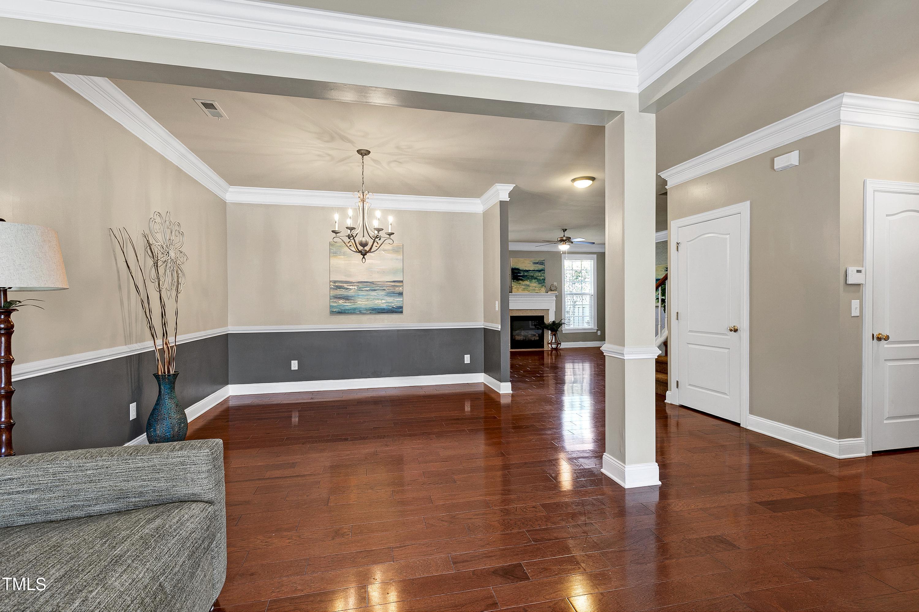 11228 Presidio Drive Raleigh, NC 27617 - Photo 9 of 43 10-Scene-10