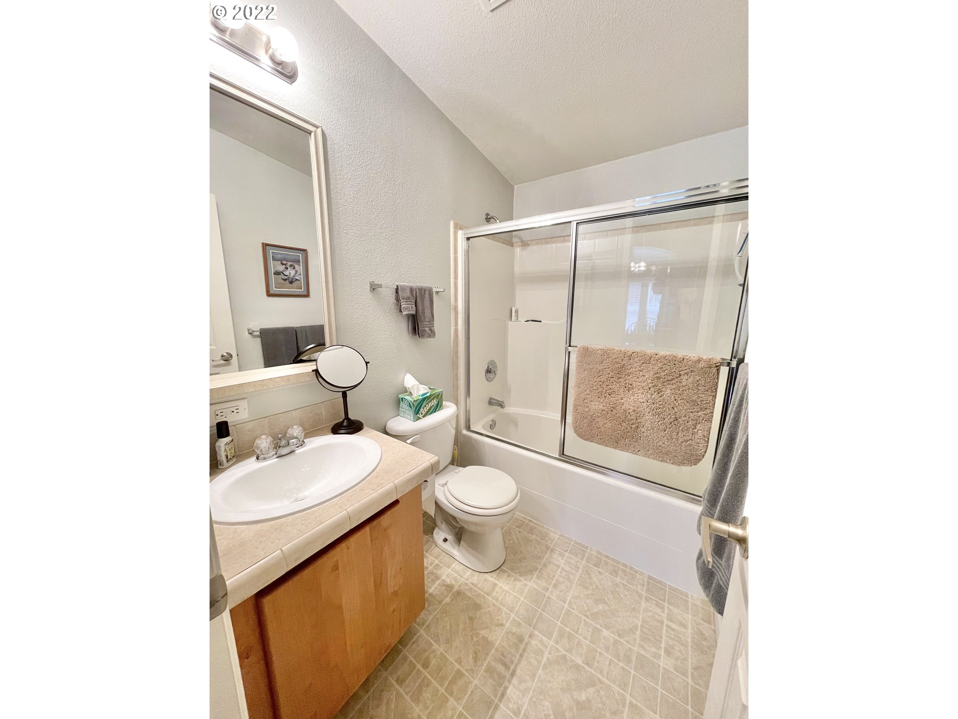 69286 Joshua Rd Bend North Bend, OR 97459 - Photo 17 of 32 Gallery Image 17