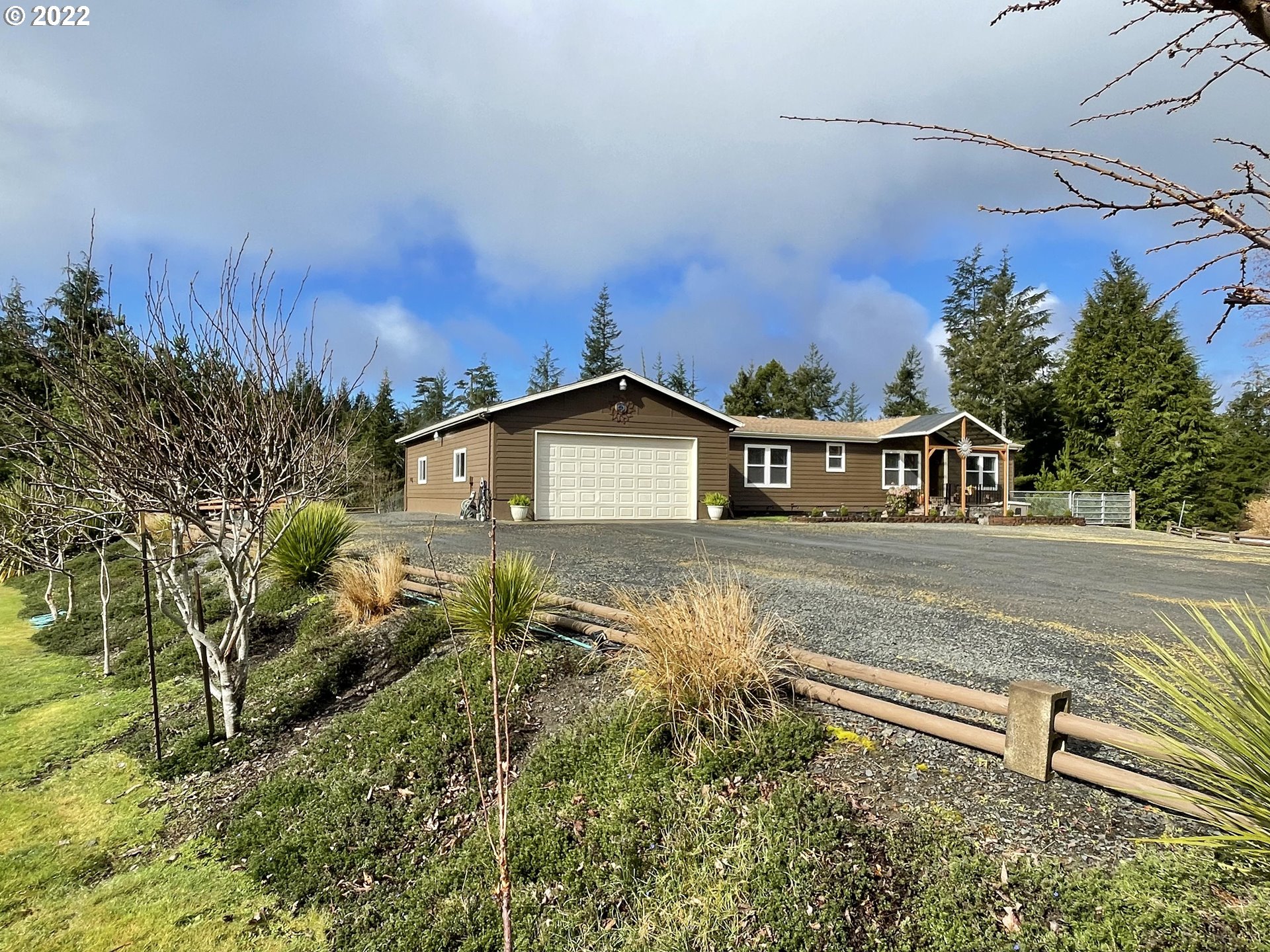 69286 Joshua Rd Bend North Bend, OR 97459 - Photo 31 of 32 Gallery Image 31