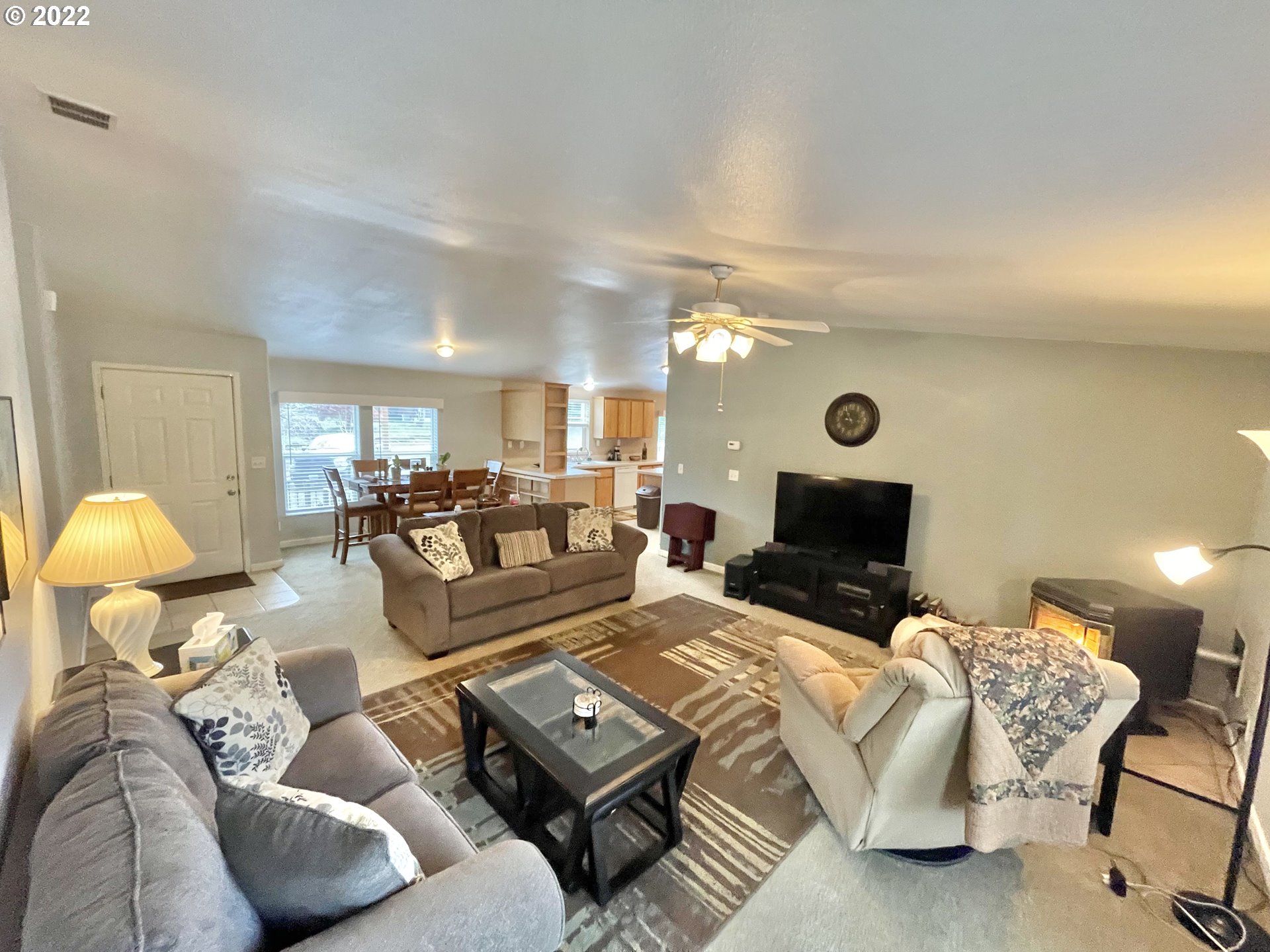 69286 Joshua Rd Bend North Bend, OR 97459 - Photo 4 of 32 Gallery Image 4
