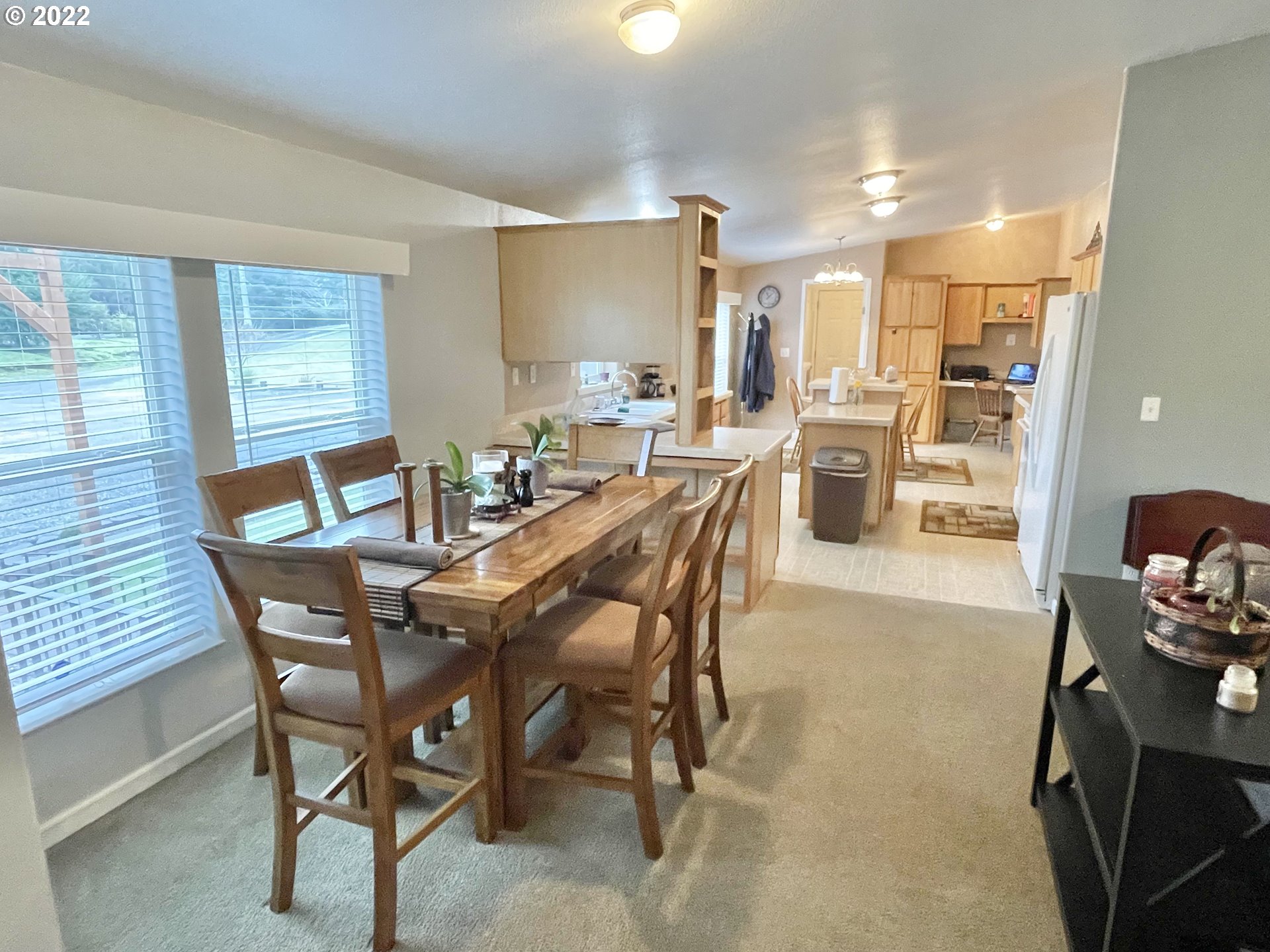 69286 Joshua Rd Bend North Bend, OR 97459 - Photo 5 of 32 Gallery Image 5
