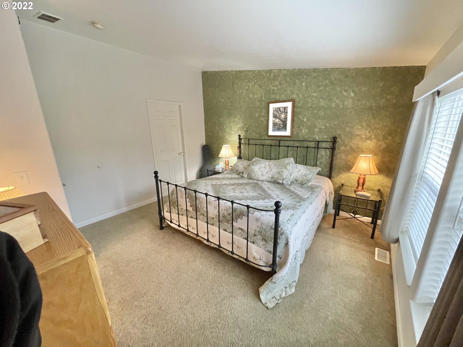 69286 Joshua Rd Bend North Bend, OR 97459 - Photo 10 of 32 Gallery Image 10