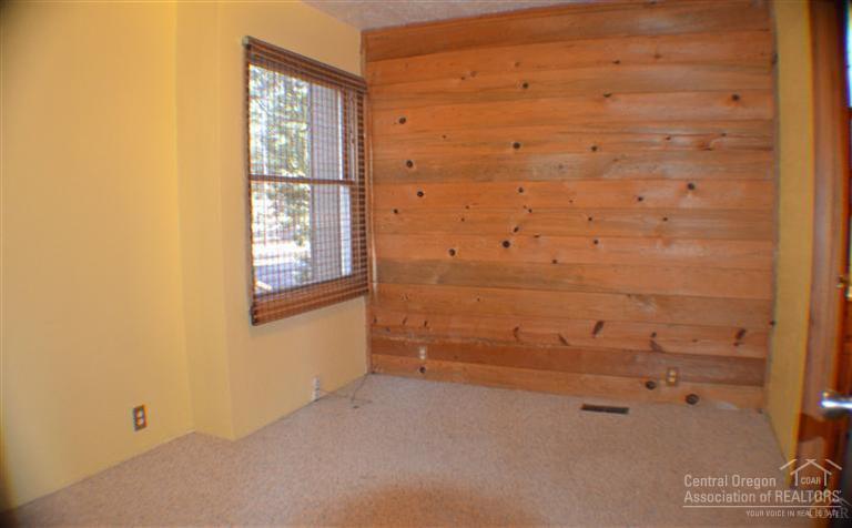 60197 Turquoise Road Bend, OR 97702 - Photo 12 of 23 Downstairs bedroom/office off living roo
