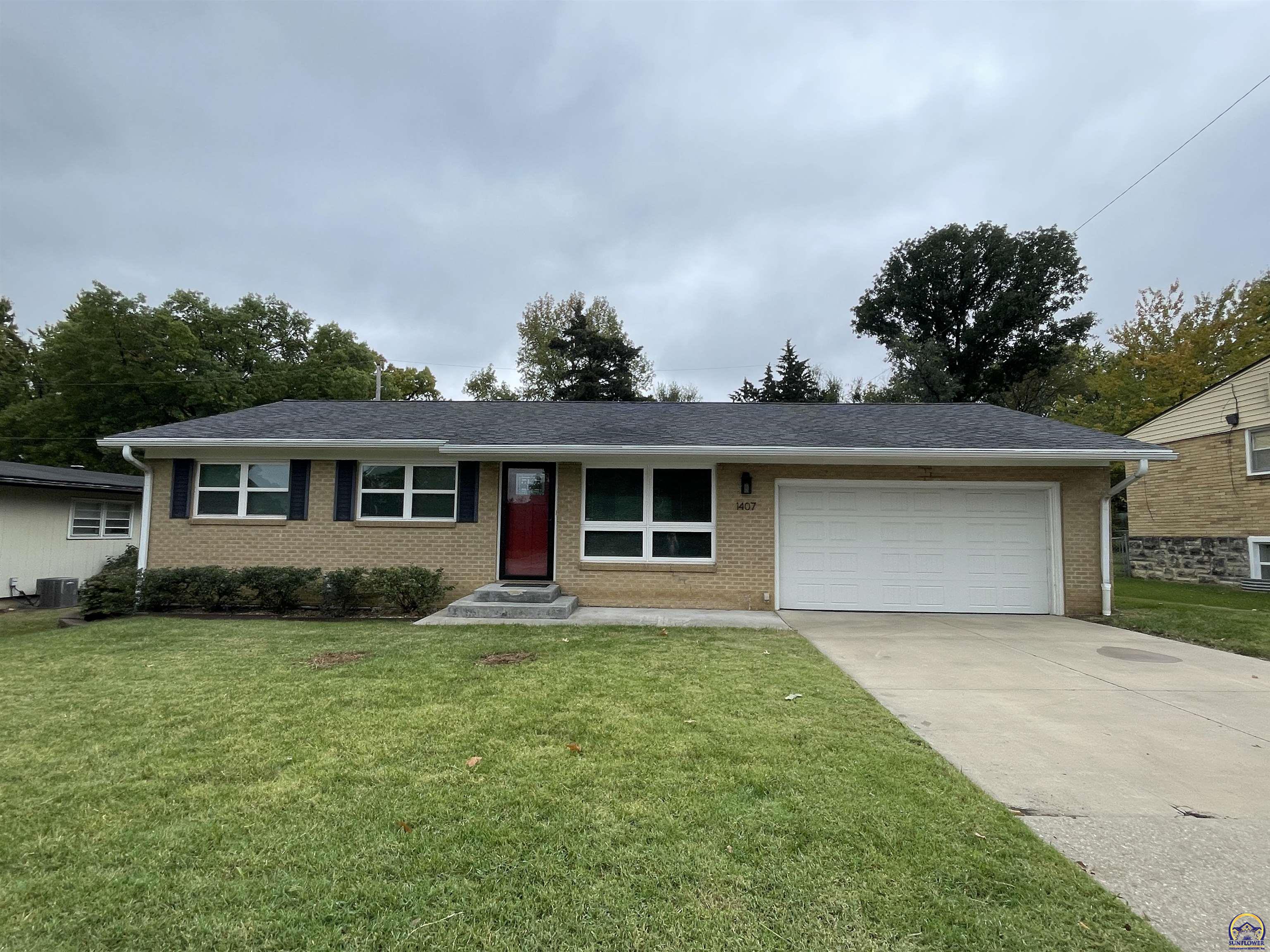 1407 Southwest 29th Street Topeka, KS 66611 - Photo 1 of 1