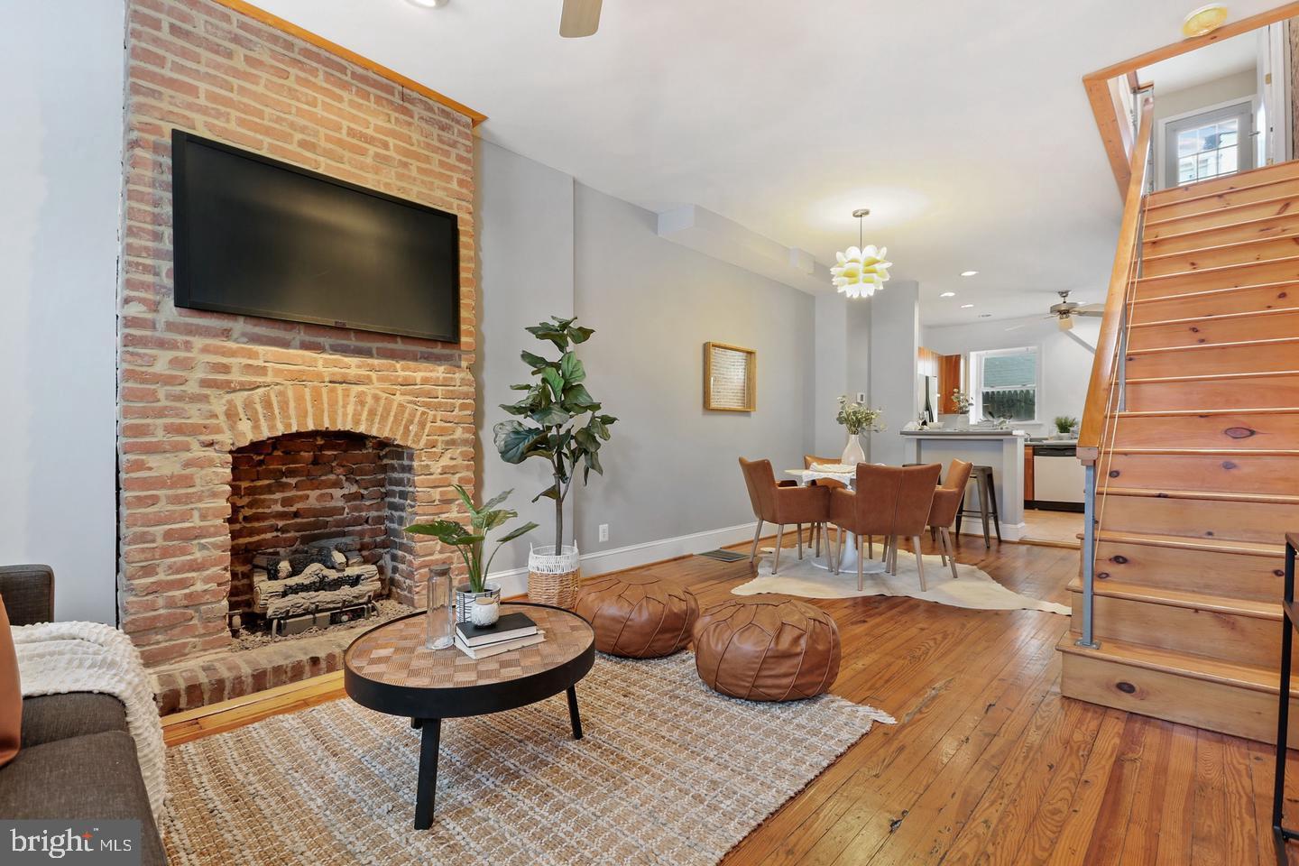 1528 Covington Street Baltimore, MD 21230 - Photo 5 of 29