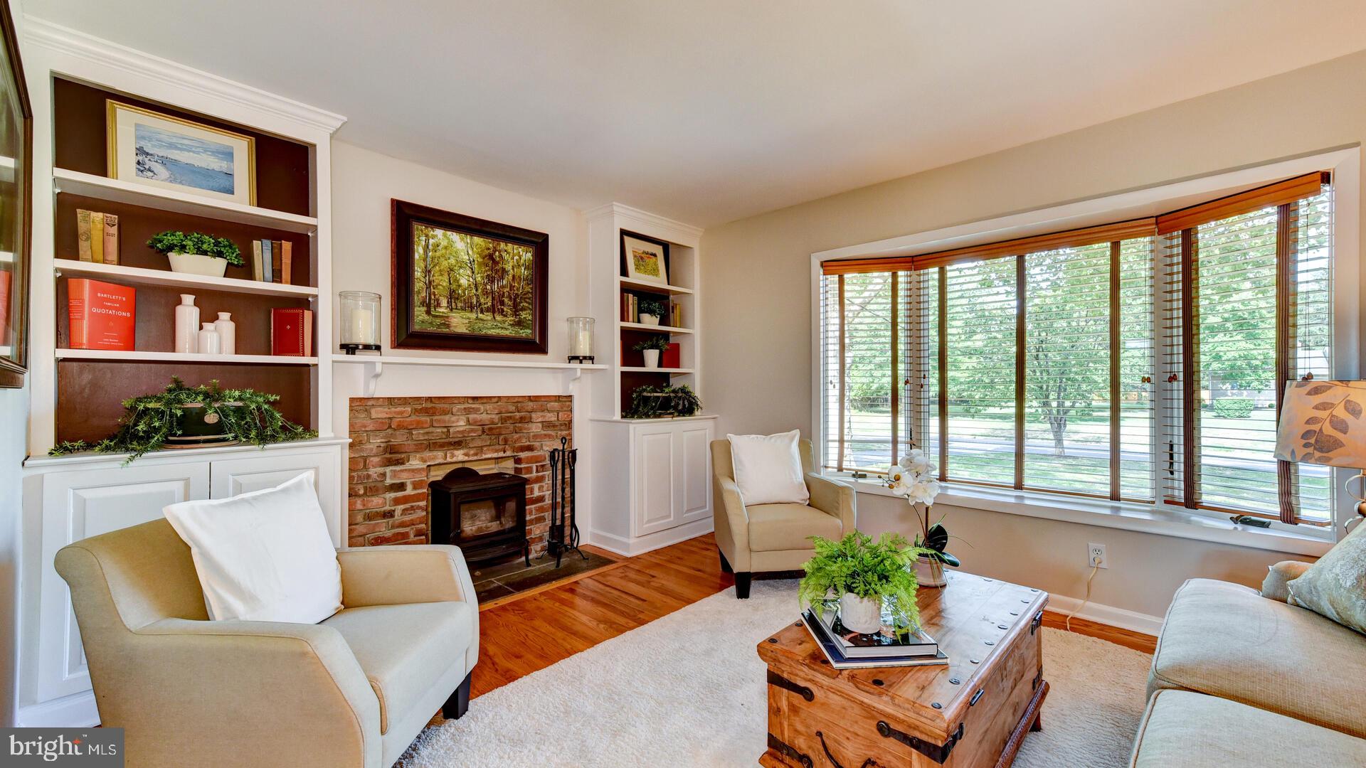 629 Scotch Road Pennington, NJ 08534 - Photo 4 of 55 Living Room