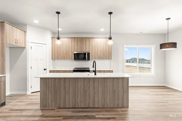 $647,990 | 3780 West Amapola Drive, Meridian, ID 83642