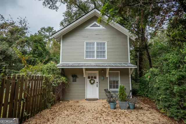$1,650 | 290.5 Milledge Circle, Athens, GA 30606