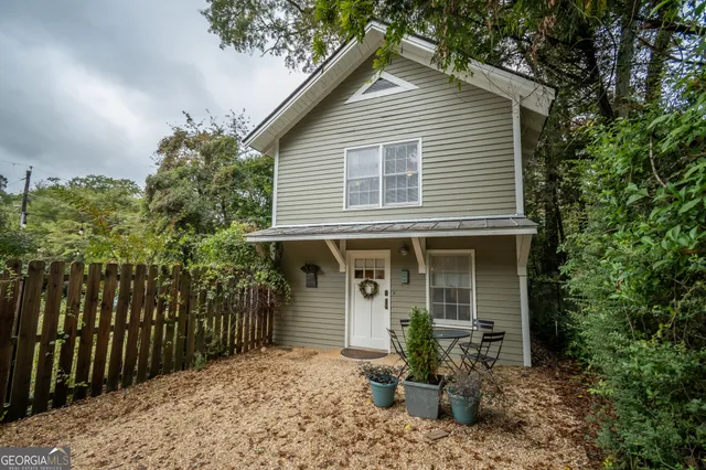 $1,650 | 290.5 Milledge Circle, Athens, GA 30606